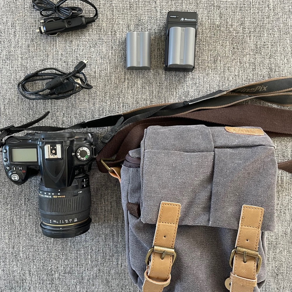Nikon D90 Digital Camera